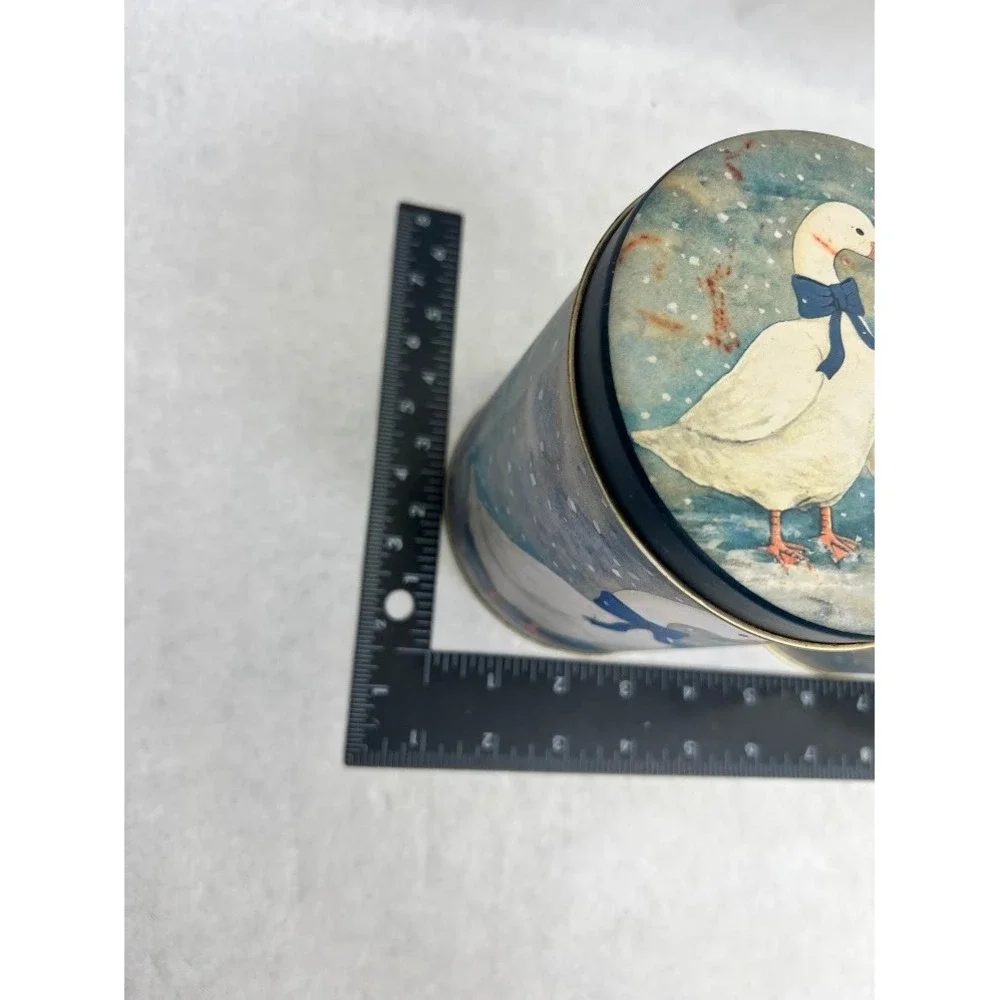 Unbranded vintage nesting